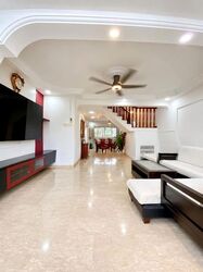 Blk 330 Bukit Batok Street 33 (Bukit Batok), HDB Executive #633879101